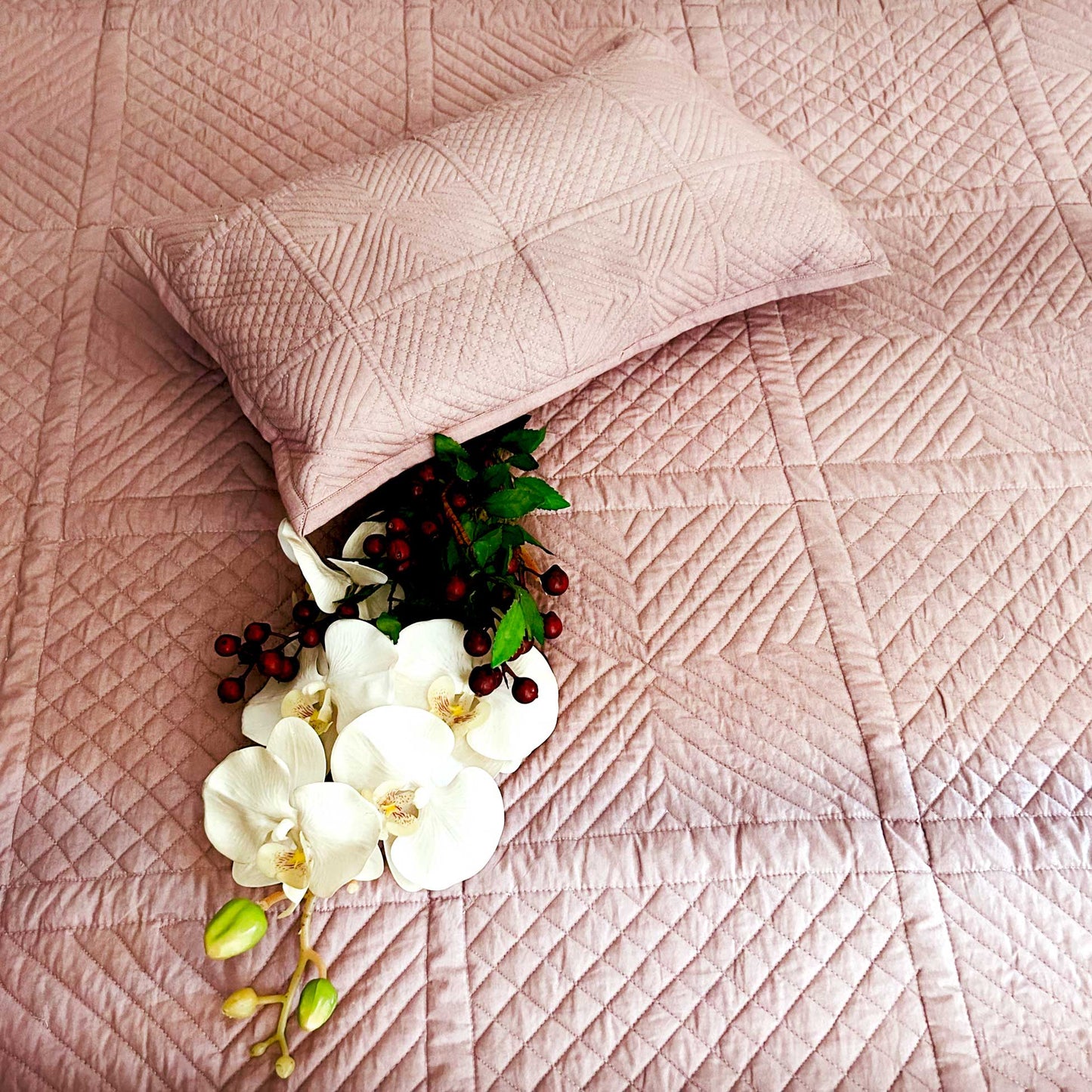 HEATHER MEDITERRANEAN SERENITY ROSY BEIGE QUILTED 6 PIECE BEDCOVER SET