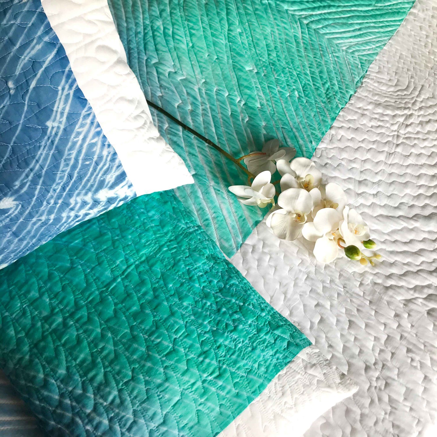 CAROL COLOUR CASCADE SHIBORI SHABANG QUILTED BEDCOVER SET