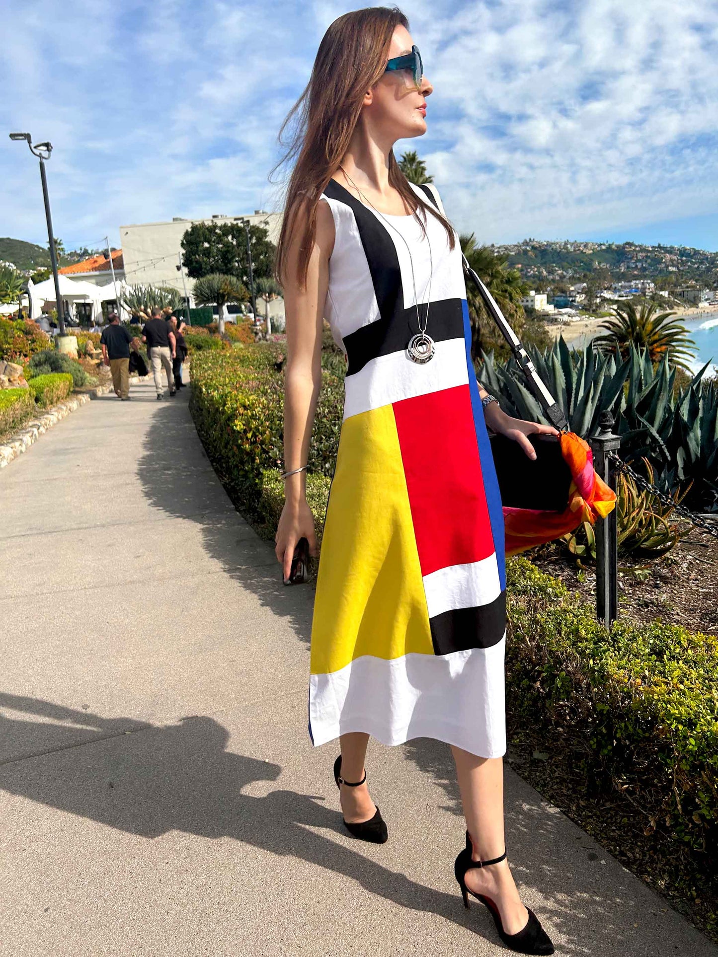 Side view of the dress
