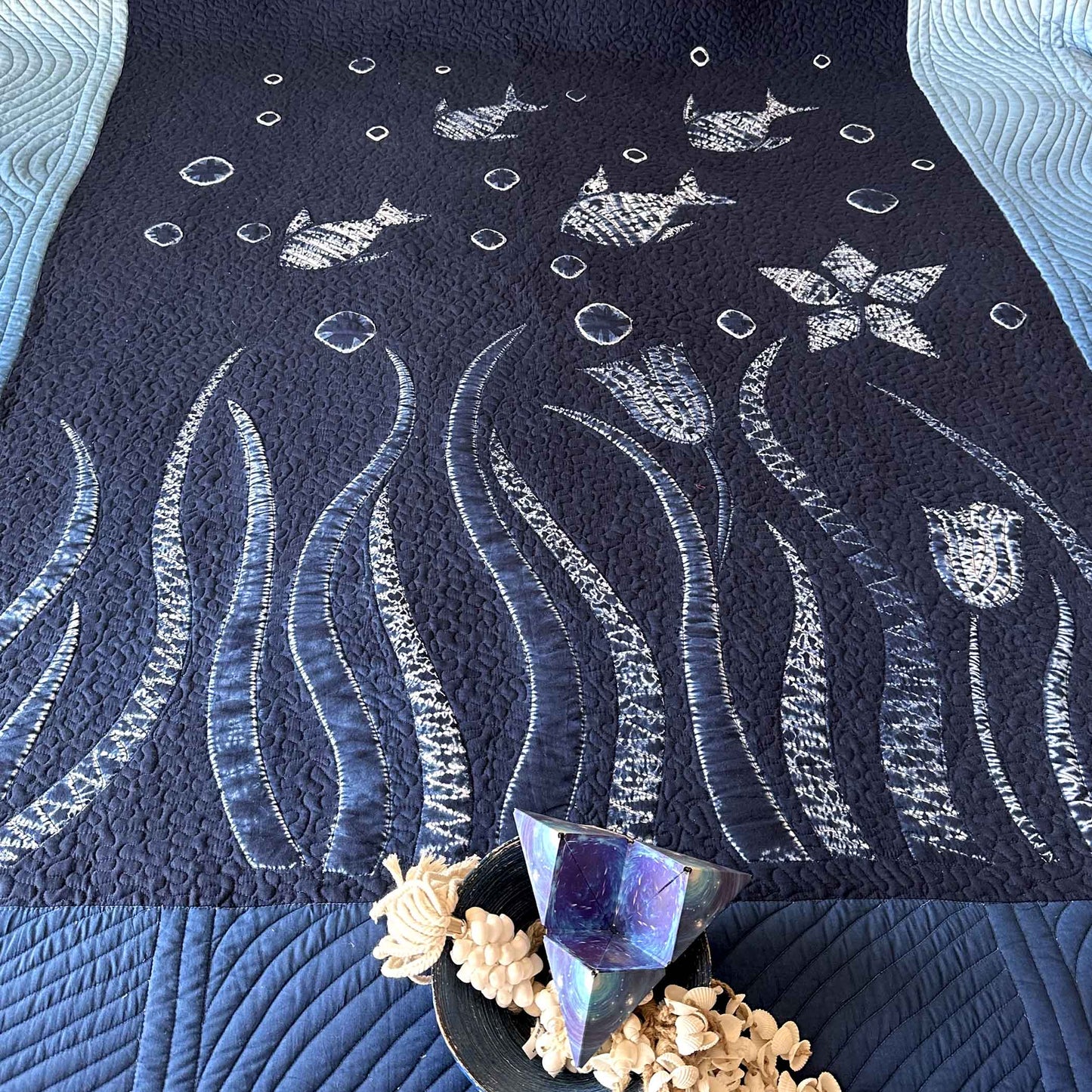 LEON POETRY IN NATURE NUI SHIBORI OMBRE QUILTED BEDCOVER SET