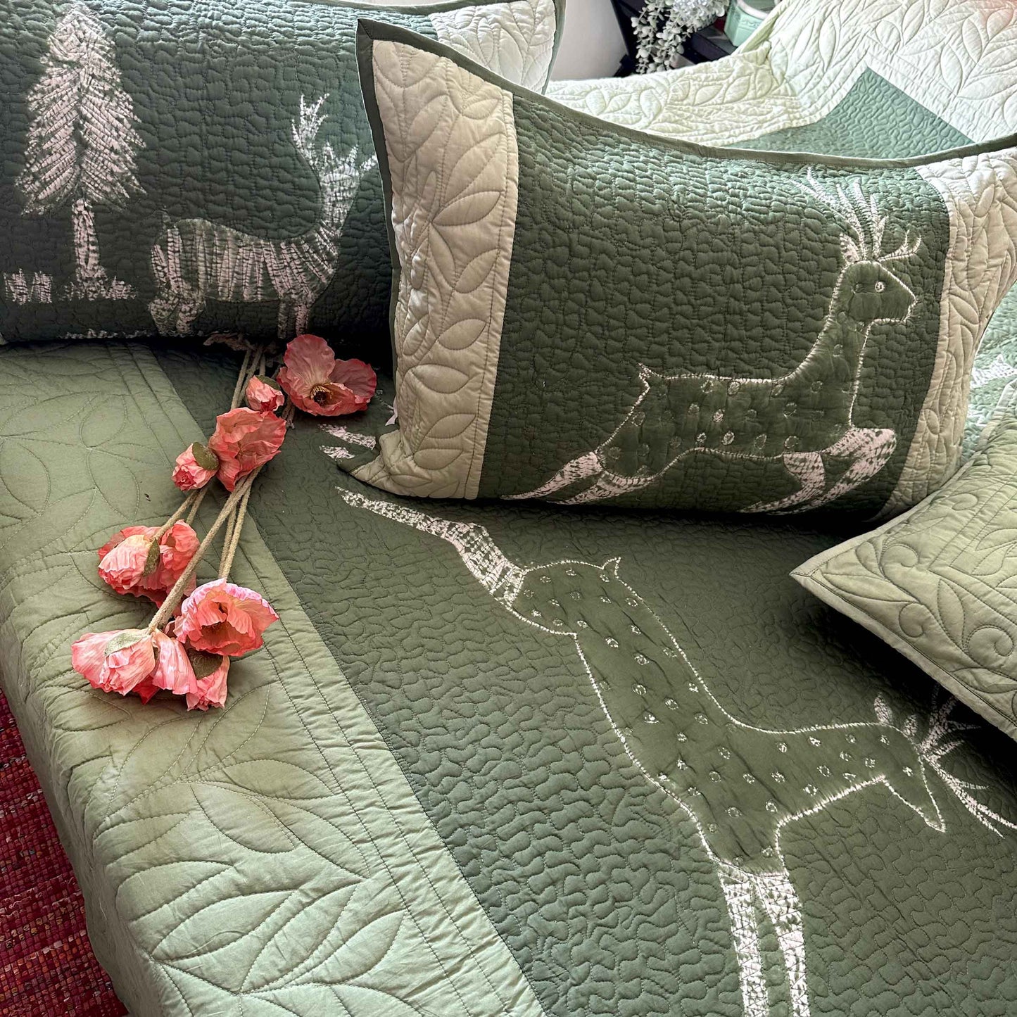 LEO POETRY IN NATURE NUI SHIBORI OMBRE QUILTED BEDCOVER SET