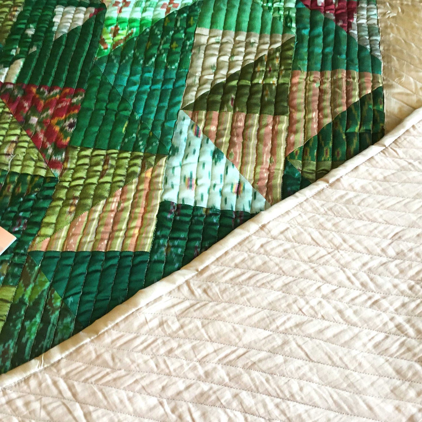 VIENNE LOVE ALWAYS PATOLA SILK QUILTED BEDCOVER SET
