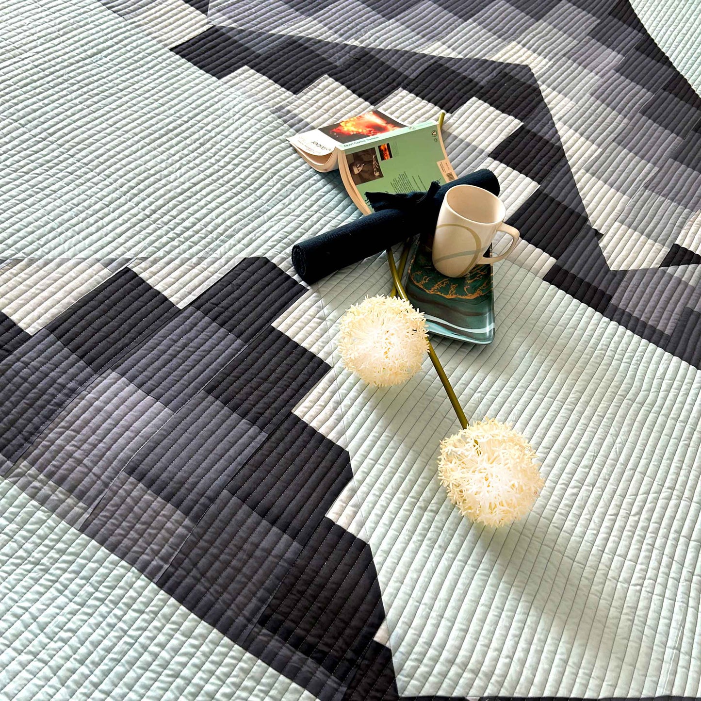 RYAN SWISS ALPS GRAY PATCHWORK QUILTED BEDCOVER SET