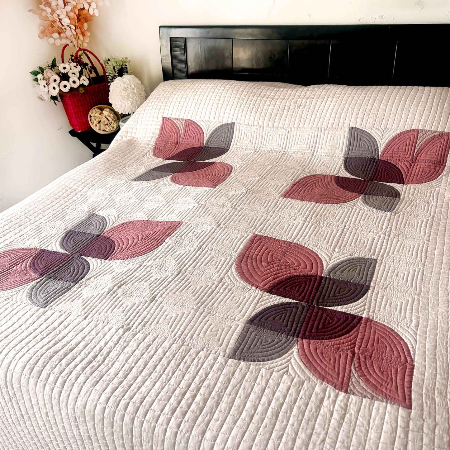 DEBORAH TULIPS OF KASHMIR PATCHWORK QUILTED BEDCOVER SET