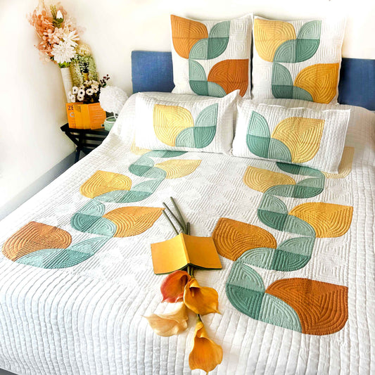 DAPHNE TULIPS OF KASHMIR PATCHWORK QUILTED BEDCOVER SET