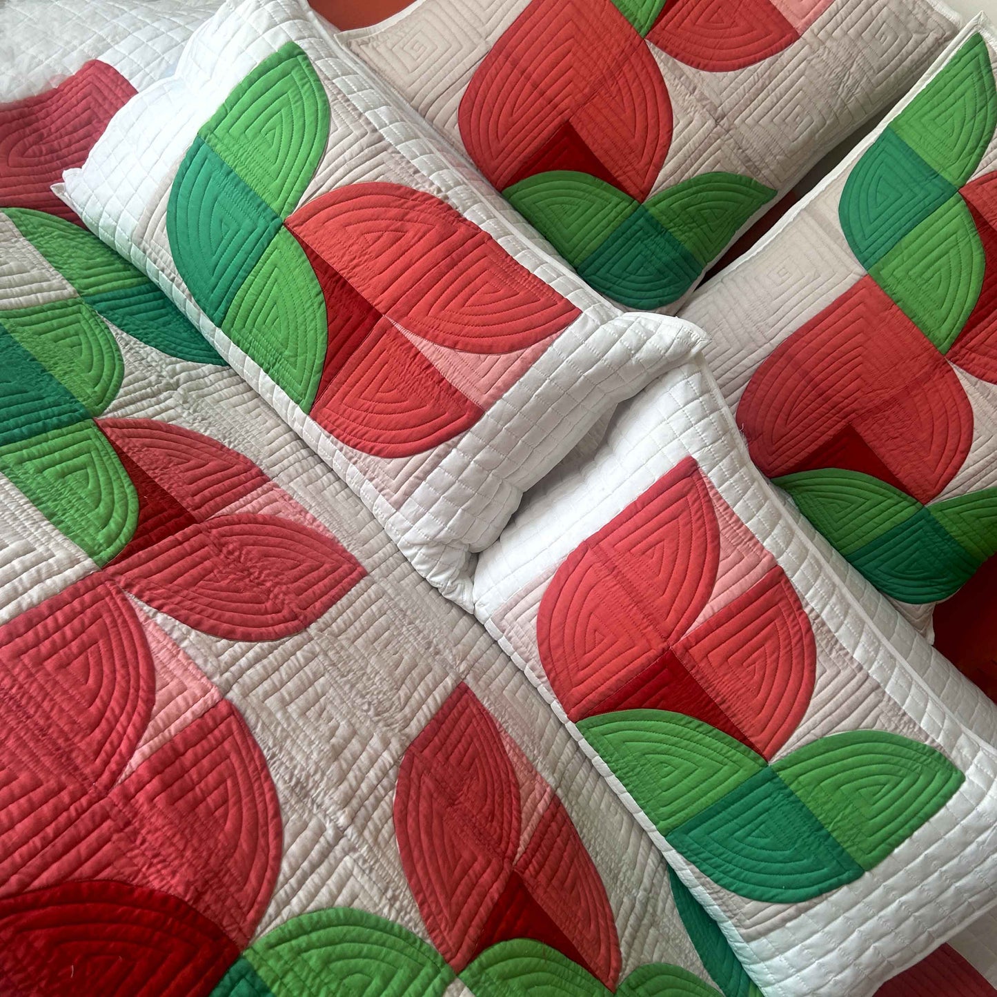 DANICA TULIPS OF KASHMIR PATCHWORK QUILTED BEDCOVER SET