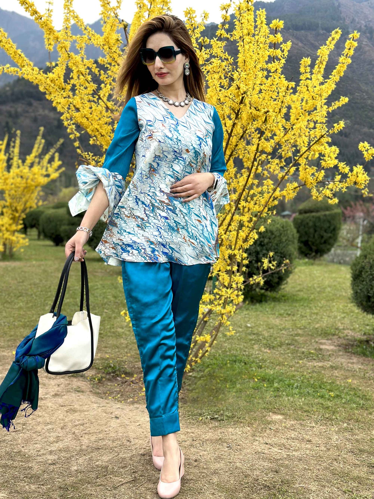 LIZZIE GORGEOUS KASHMIR WATER MARBLED PURE SILK TUNIC SET