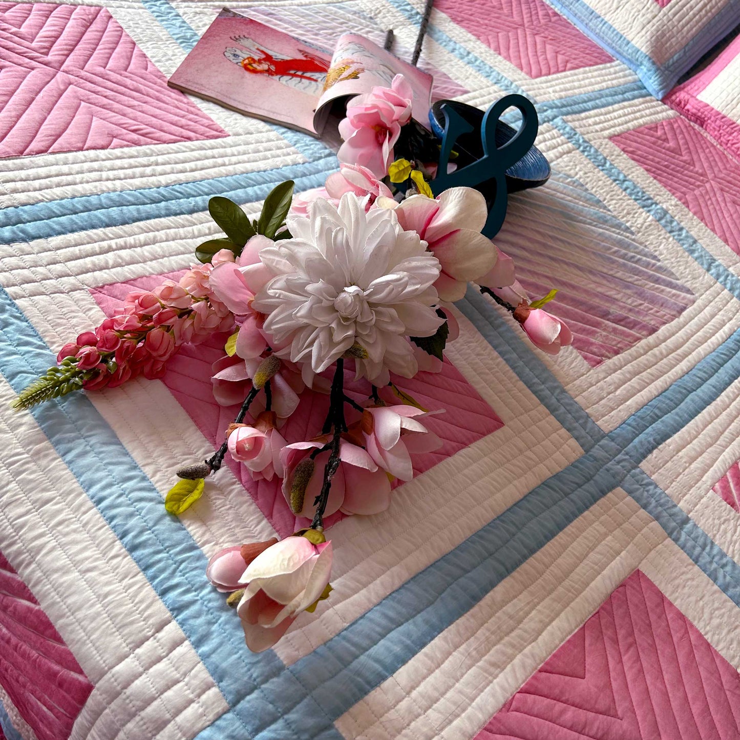 NATALIE HELLO NEW YORK PATCHWORK QUILTED BEDCOVER SET