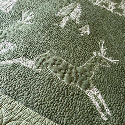 LEO POETRY IN NATURE NUI SHIBORI OMBRE QUILTED BEDCOVER SET