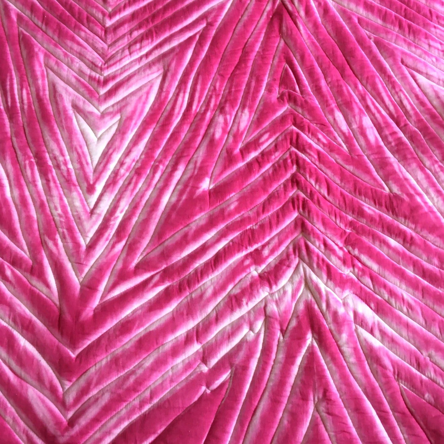VIERA  LOVE ALWAYS SHIBORI SHABANG QUILTED BEDCOVER SET