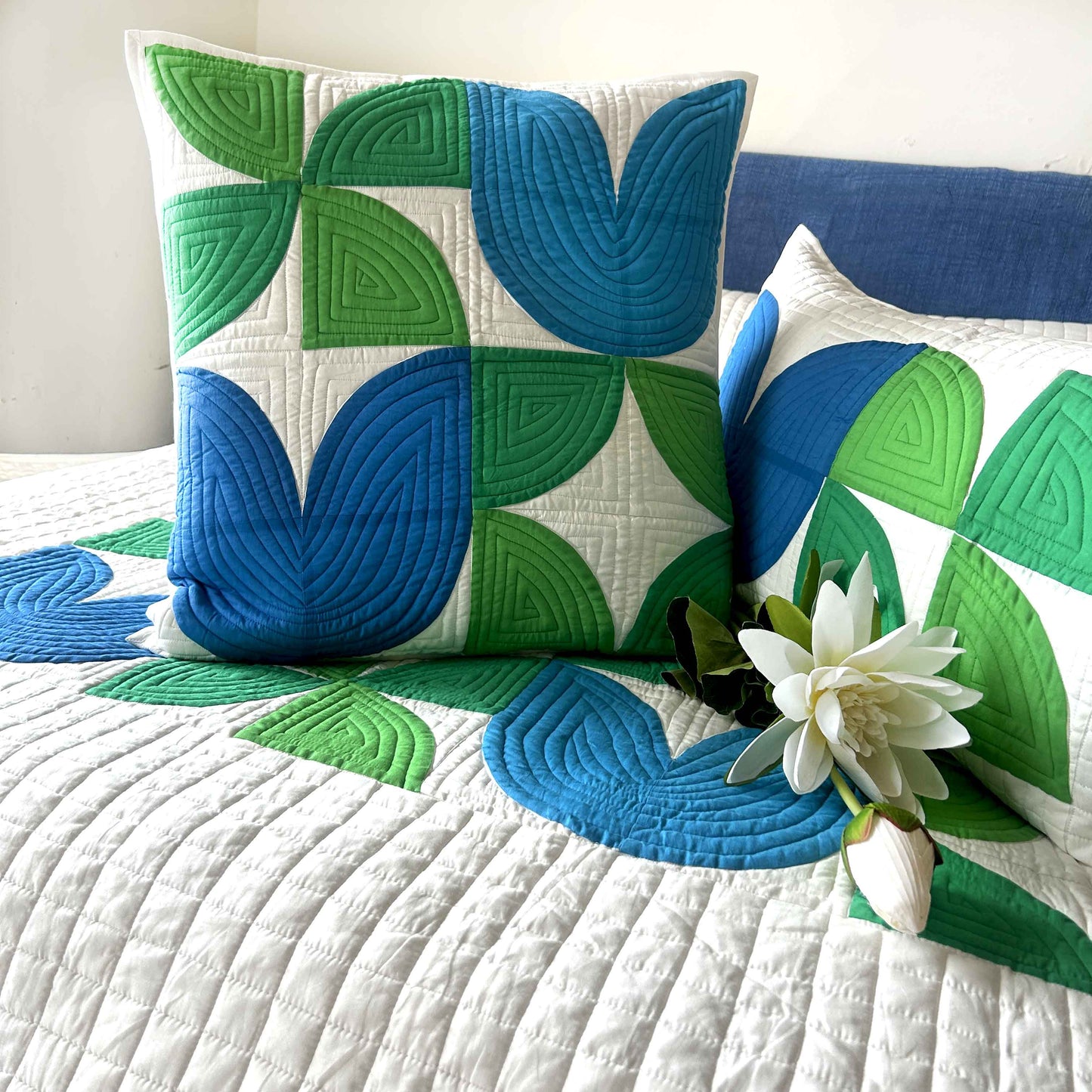 DORCIE TULIPS OF KASHMIR PATCHWORK QUILTED BEDCOVER SET