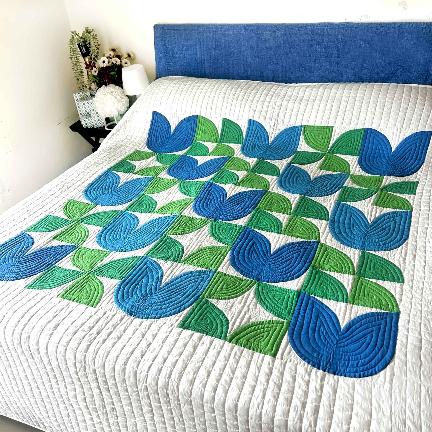 DORCIE TULIPS OF KASHMIR PATCHWORK QUILTED BEDCOVER SET
