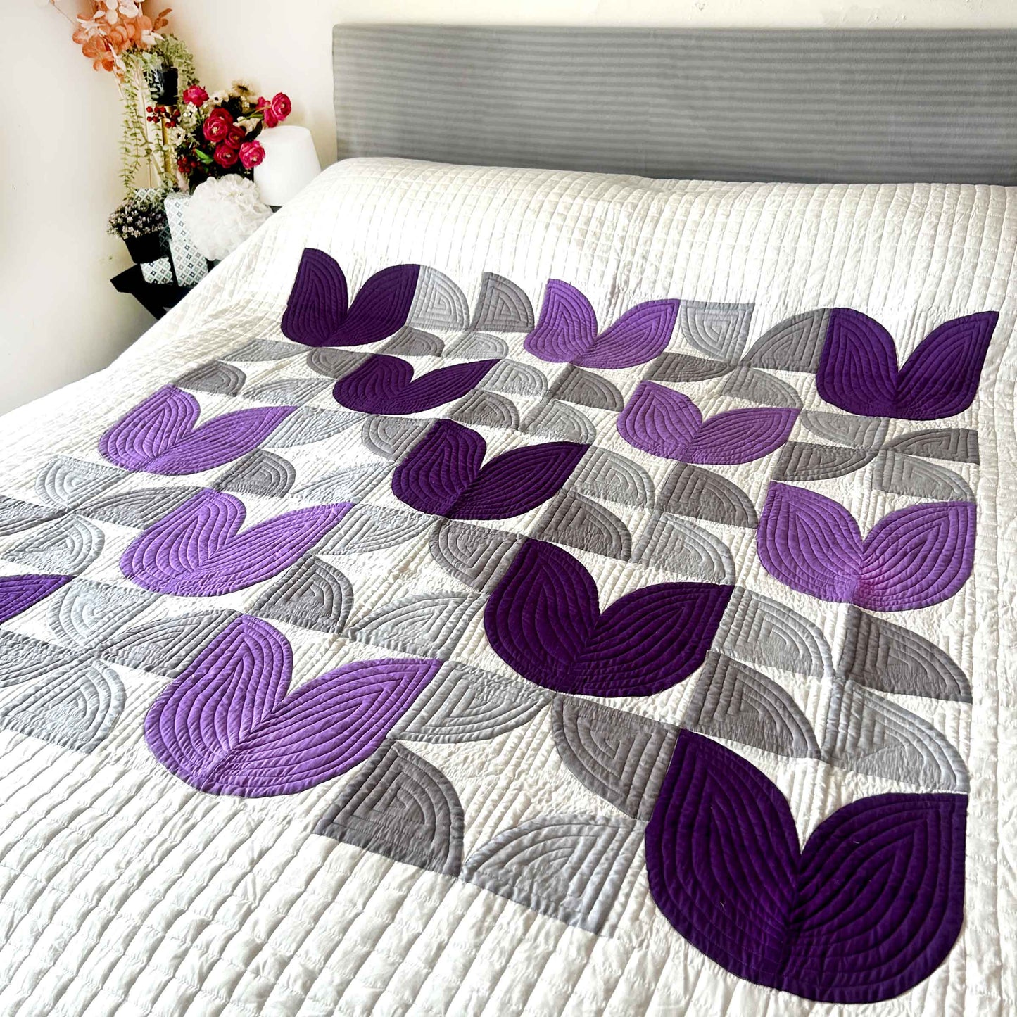 DONITA TULIPS OF KASHMIR PATCHWORK QUILTED BEDCOVER SET